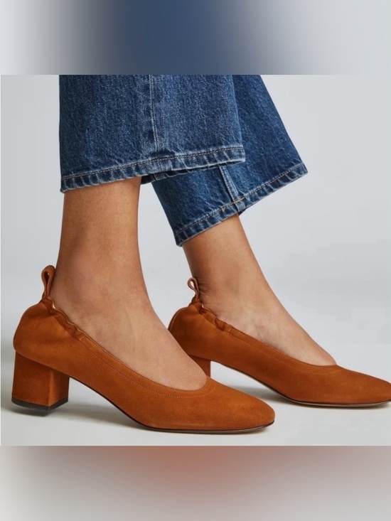Shoes - Everlane The Day Heel Size 9.5 Suede Leather Minimalist Preppy Academia Italy